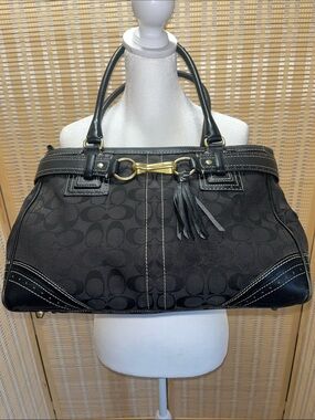 Vintage Y2K Coach purse